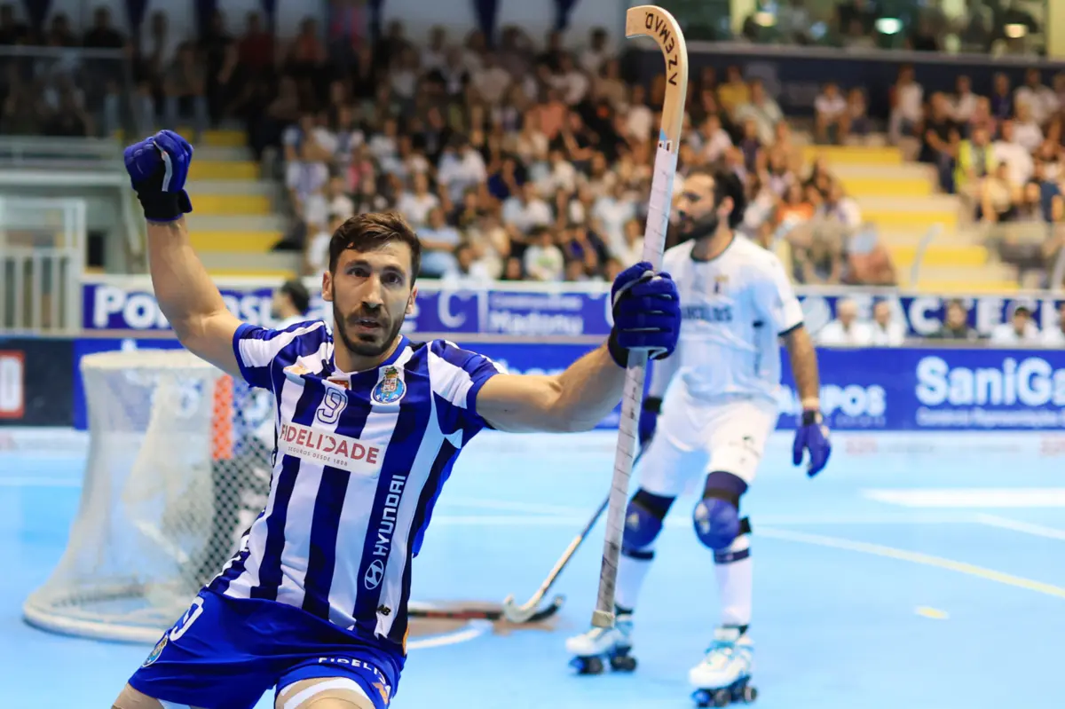 Imagem de contexto do artigo Óquei de Barcelos tentou, mas foi incapaz de extinguir fogo dos dragões: FC Porto é bicampeão de hóquei em patins