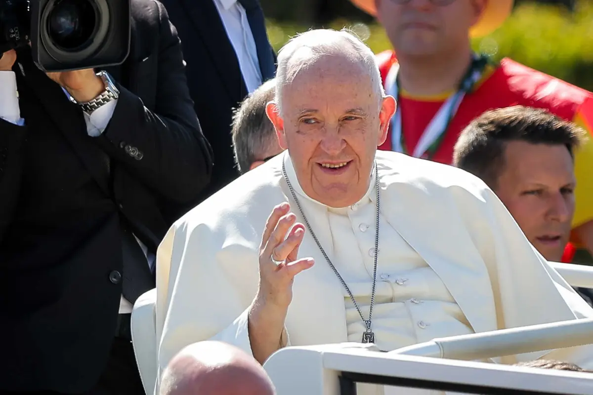 Imagem de contexto do artigo Francisco, o Papa sem "medo de chorar" e apaixonado por futebol