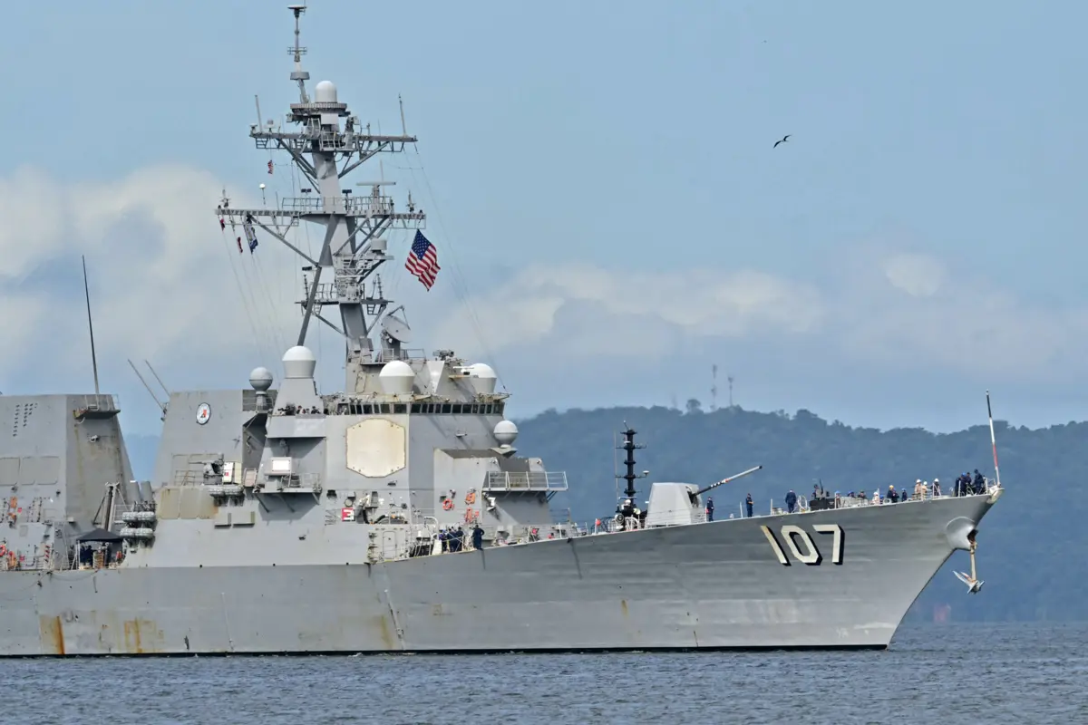 Imagem de contexto do artigo Navio de guerra dos EUA chegou a Trinidad e Tobago, em frente à Venezuela