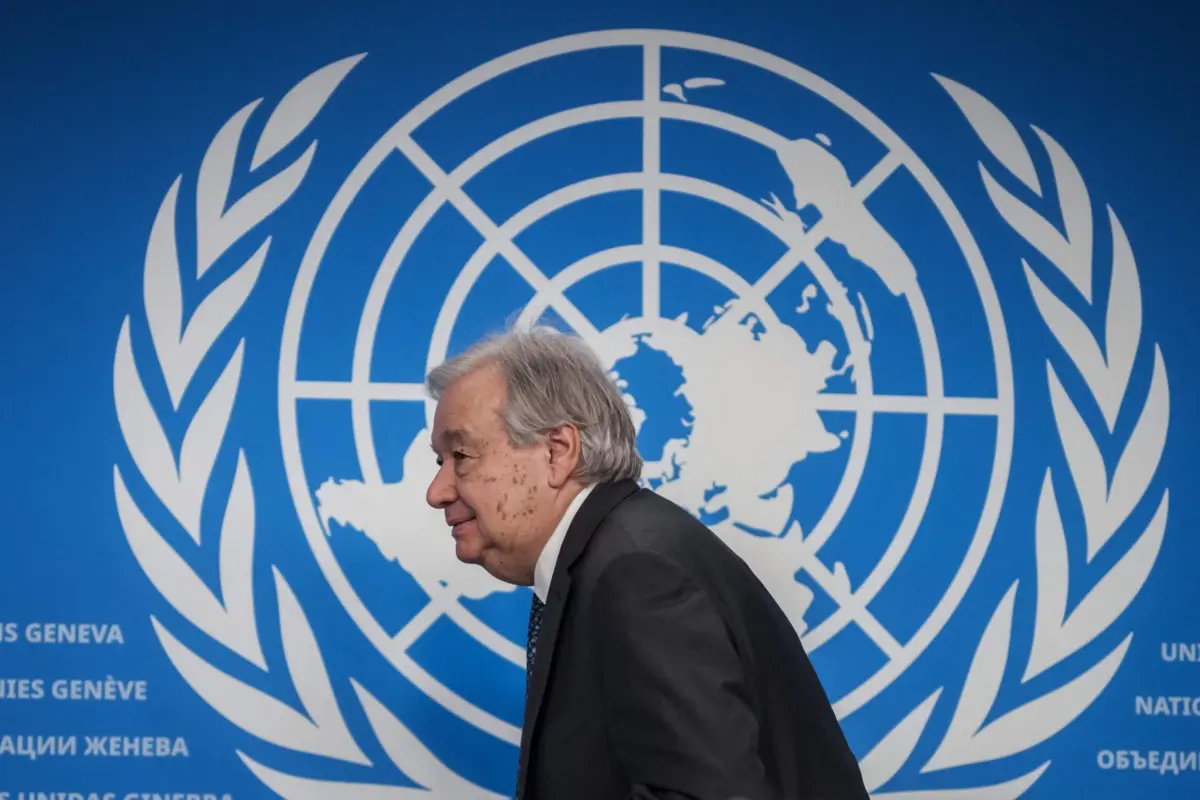 "Para que o mundo seja mais seguro, devemos começar por investir mais no combate à pobreza e menos nas guerras", defende o líder da ONU