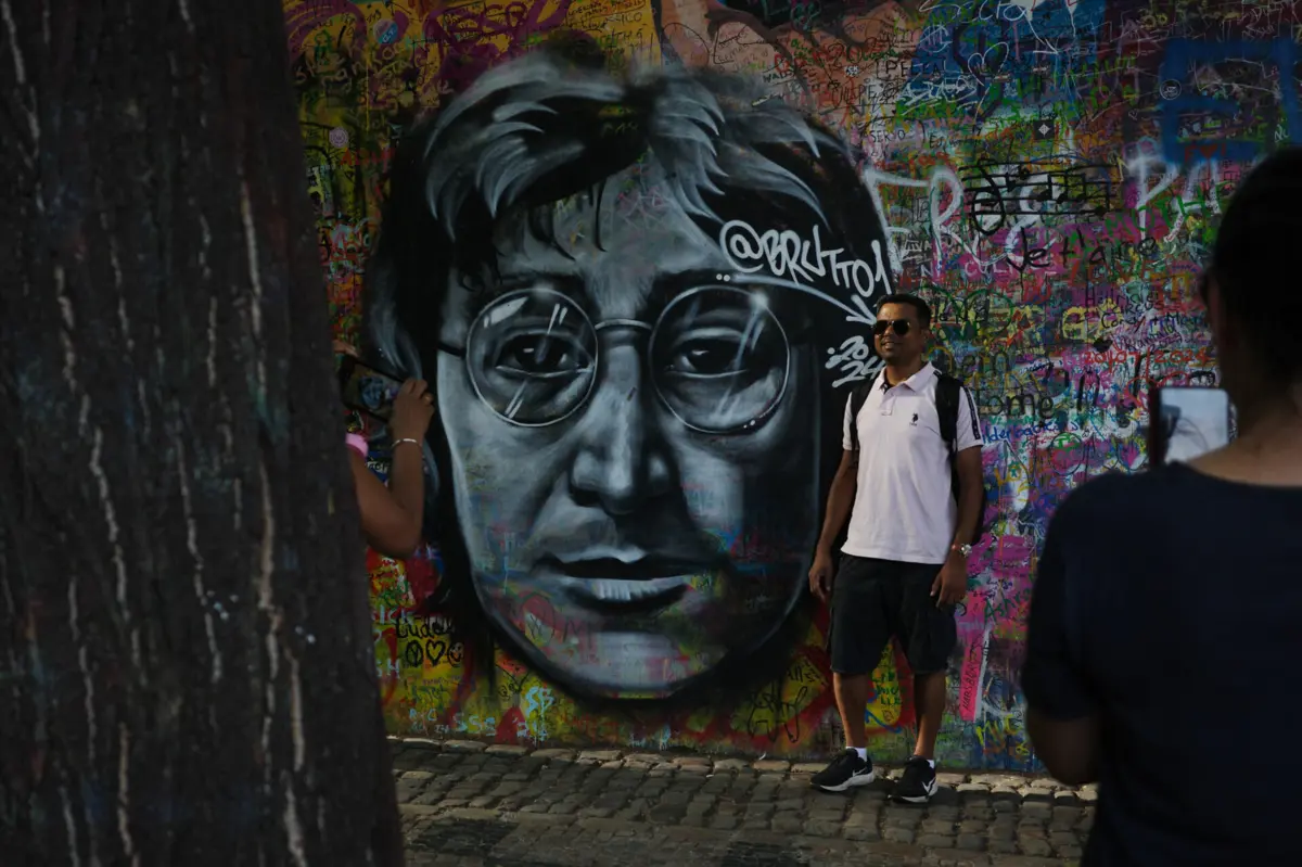 Imagem de contexto do artigo Inéditos de John Lennon à procura da melhor canção