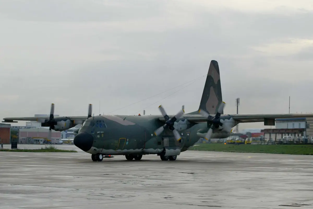 A carga "não provocou danos pessoais", mas causou "danos materiais" de "pequena dimensão"