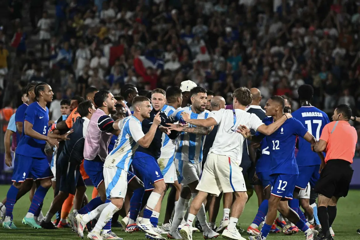 Imagem de contexto do artigo Paris 2024: França "vinga-se" da Argentina em jogo marcado por confusão no relvado