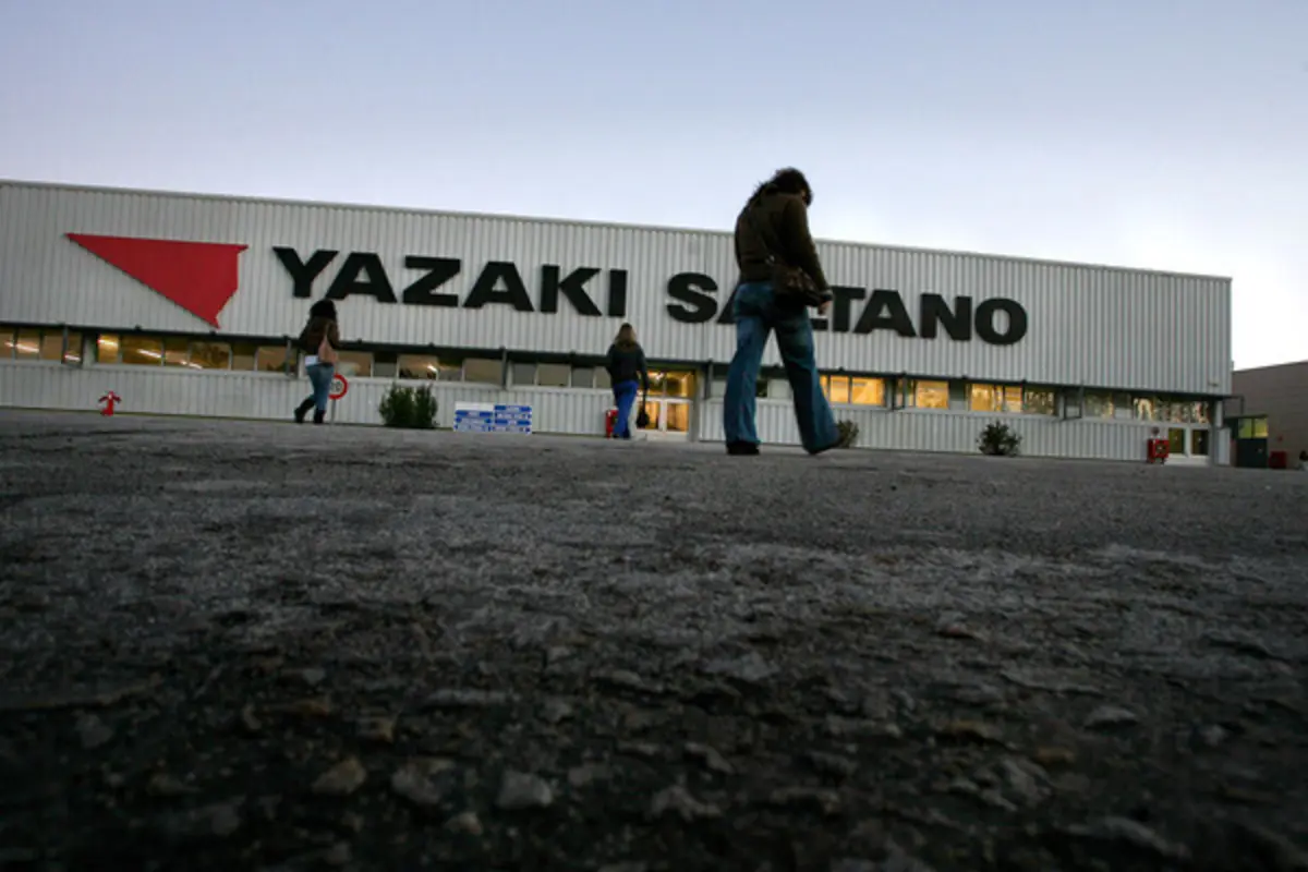 A multinacional japonesa justifica que está a ser "fortemente afetada pela atual situação crítica da indústria automóvel europeia"