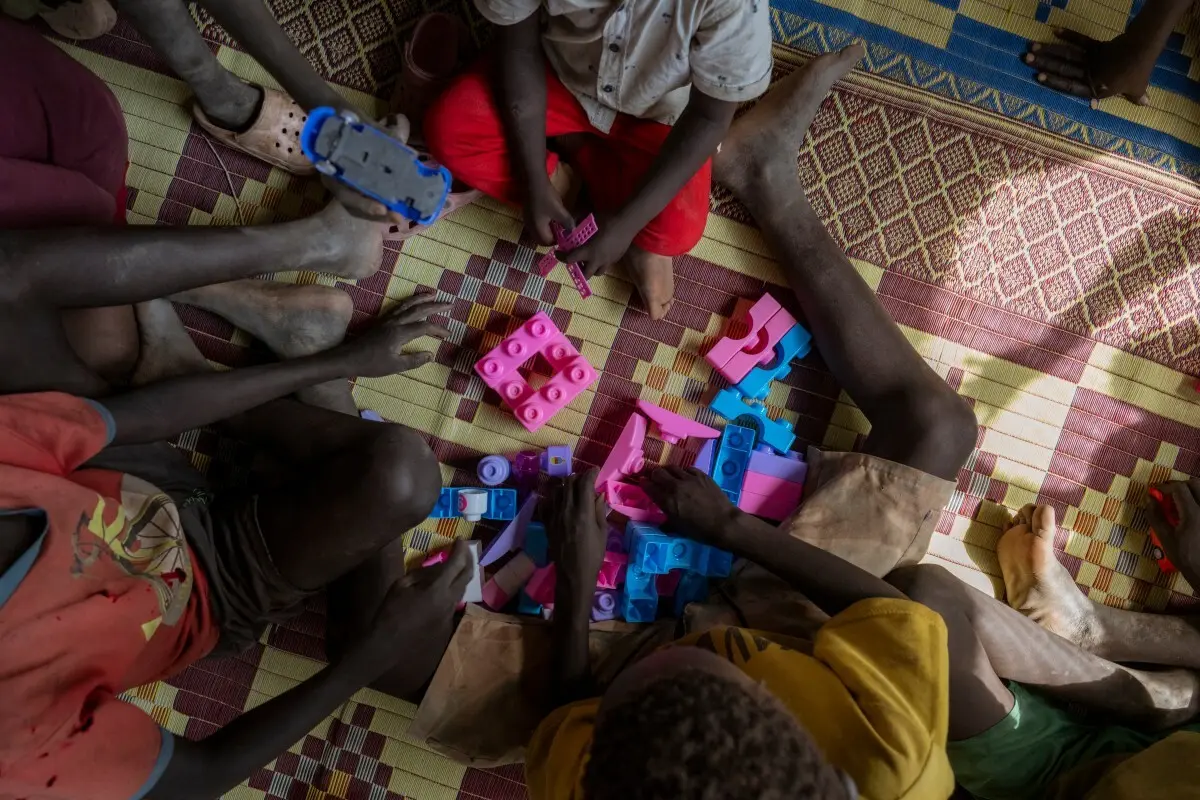 Imagem de contexto do artigo Ataques contra creche e hospital no Sudão fazem 114 mortos, incluindo 63 crianças