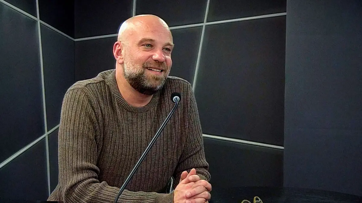 Hugo van der Ding no programa "A Escuta do Mundo", da TSF