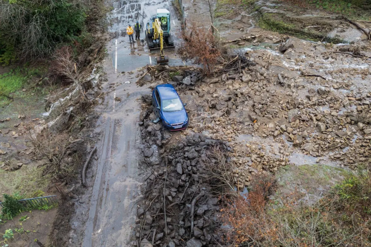 Imagem de contexto do artigo "Estamos a caminho da normalidade." Apesar dos estragos do temporal, associação garante que não vai faltar comida nos supermercados
