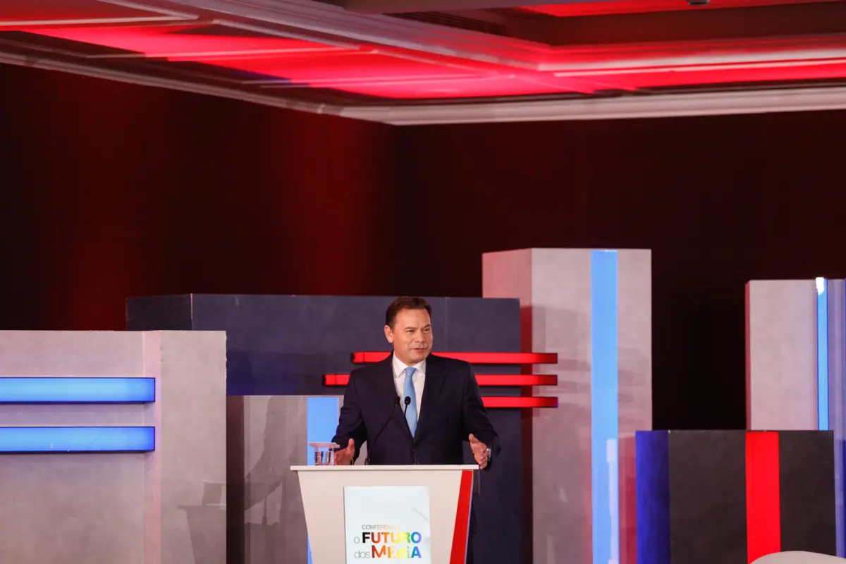 Montenegro discursou esta terça-feira na conferência sobre "O futuro dos media"