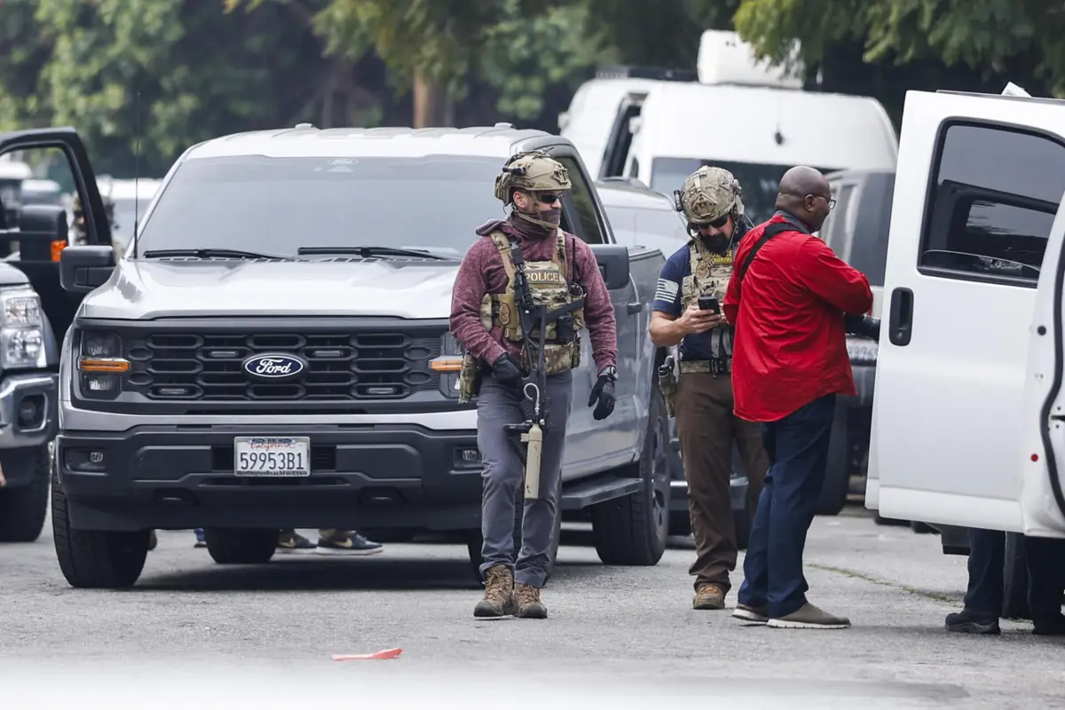 Imagem de contexto do artigo Agentes do ICE autorizados a invadir casas particulares sem ordem judicial