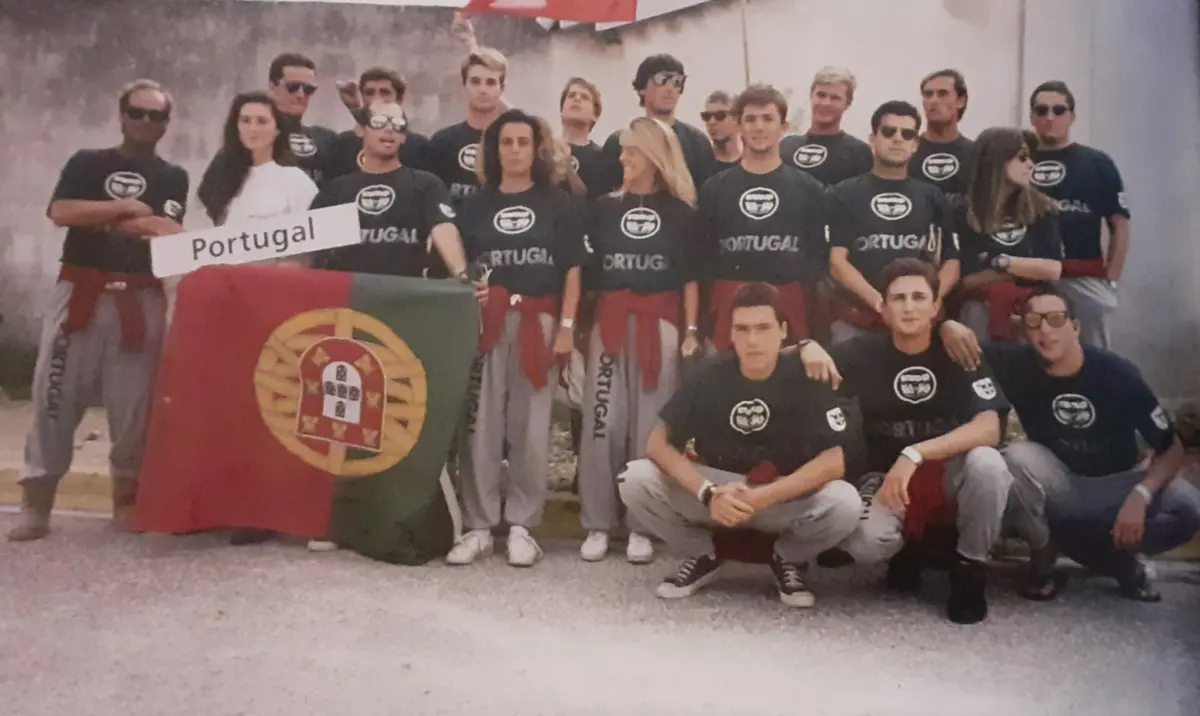 Imagem de contexto do artigo Reportagem TSF. A estreia oficial da seleção nacional de surf num Mundial