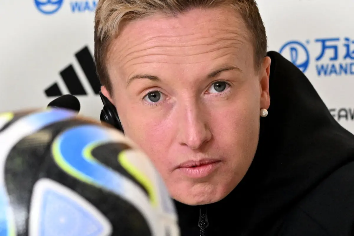 Bev Priestman, treinador da equipa feminina do Canadá