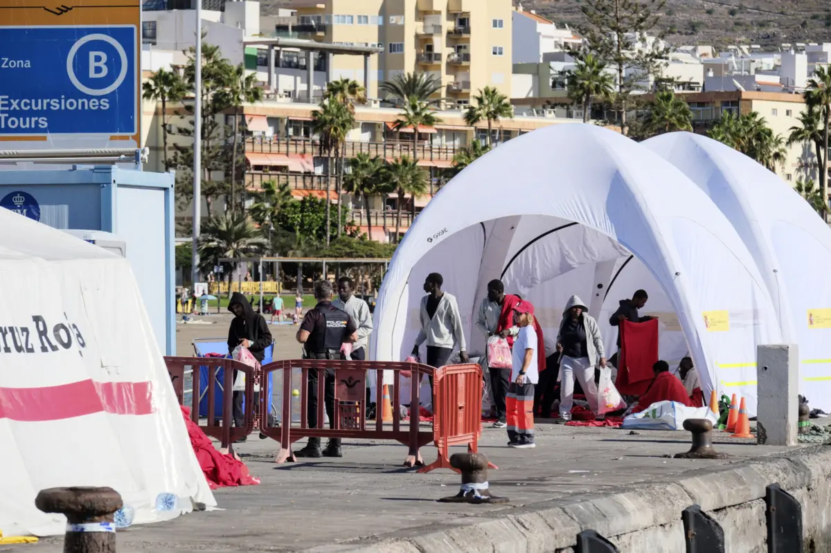 Imagem de contexto do artigo João Oliveira: "Canárias estão transformadas numa prisão a céu aberto"