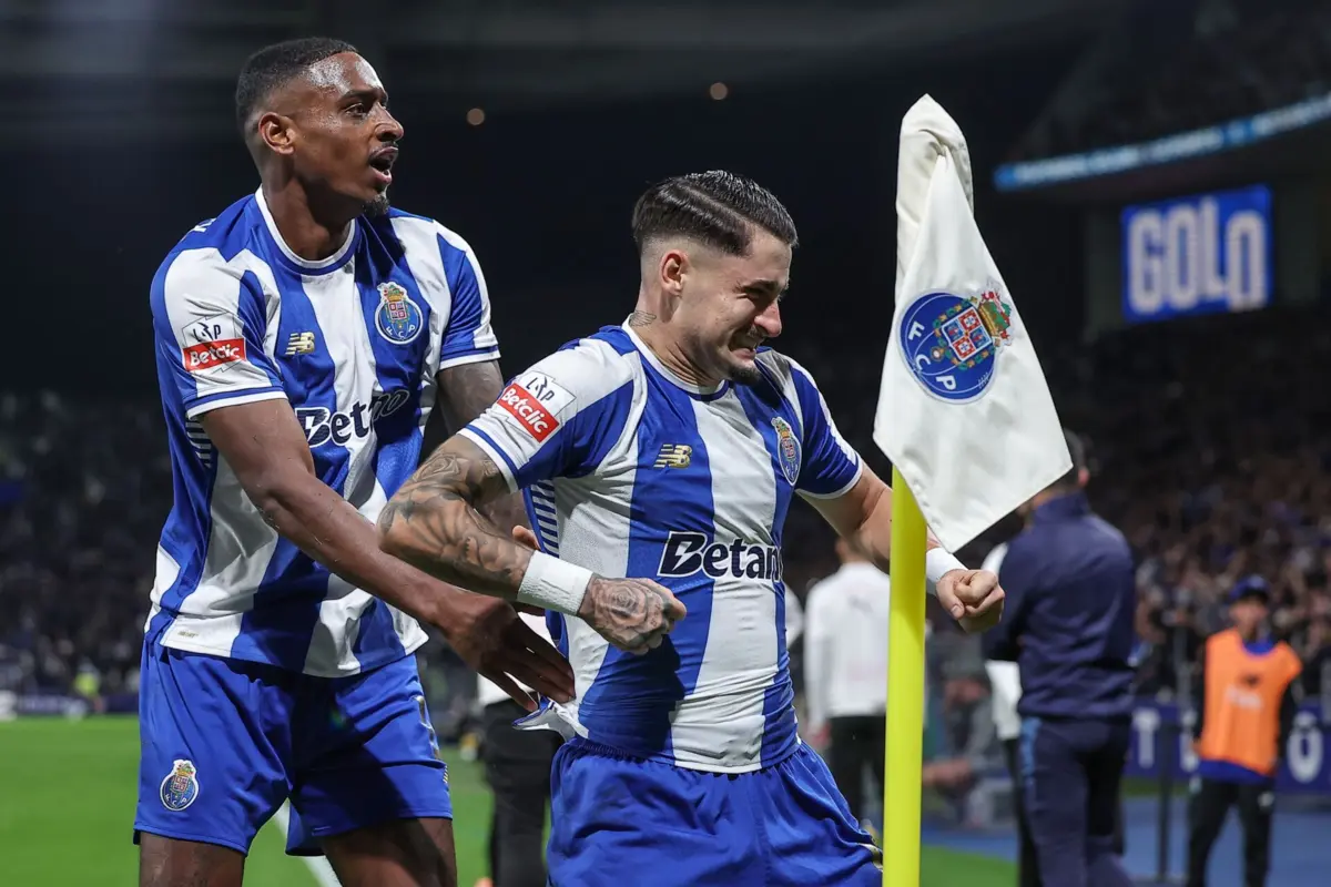 Imagem de contexto do artigo Houve Borja até tarde no Dragão. FC Porto vence SC Braga e segue líder isolado