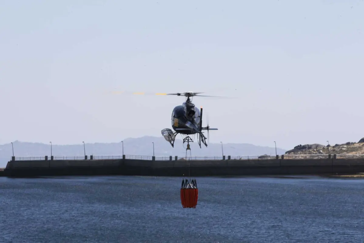 A Autoridade Nacional de Emergência e Proteção Civil respondeu que a decisão da retirada do helicóptero não coube a esta entidade