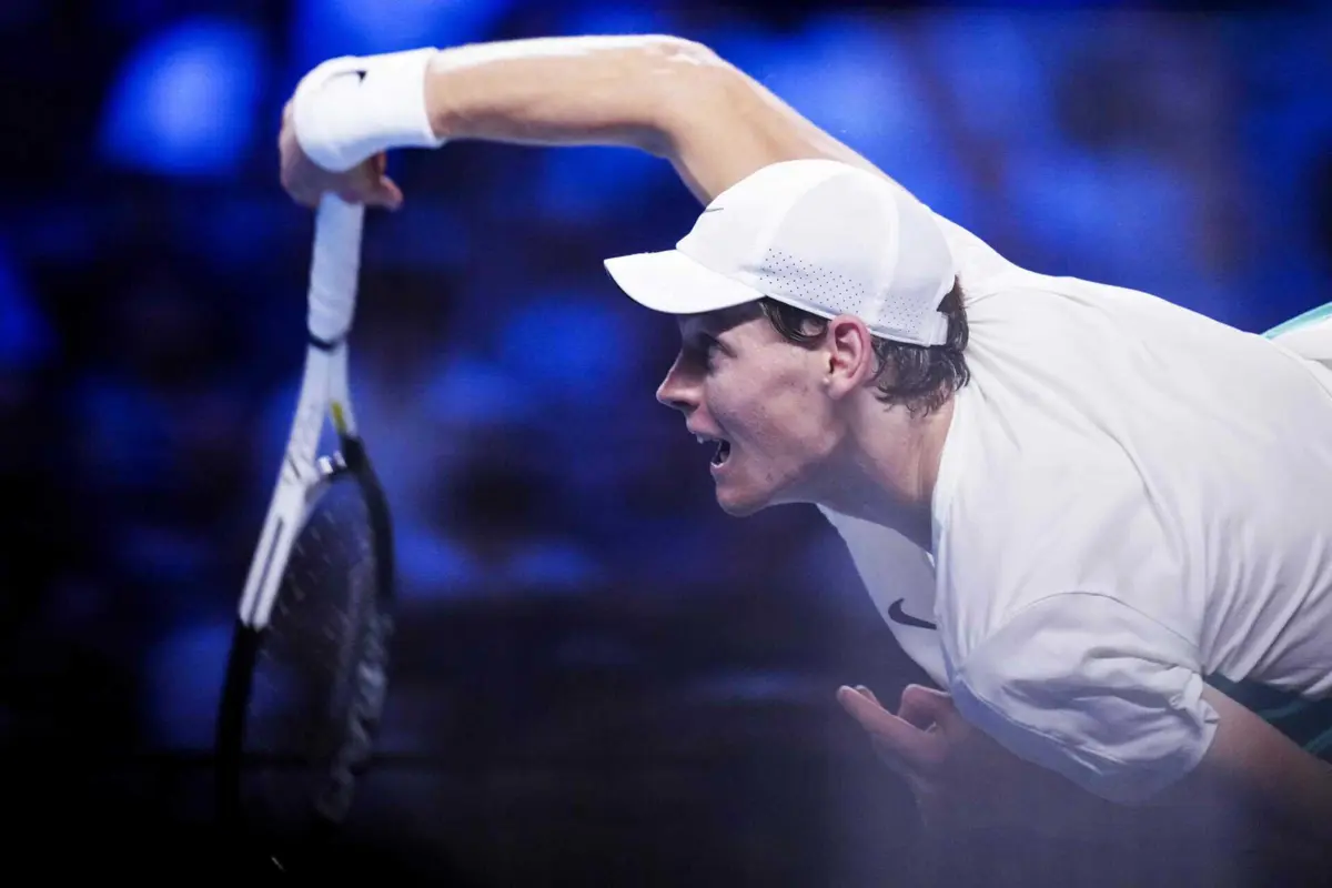 O tenista italiano Jannik Sinner