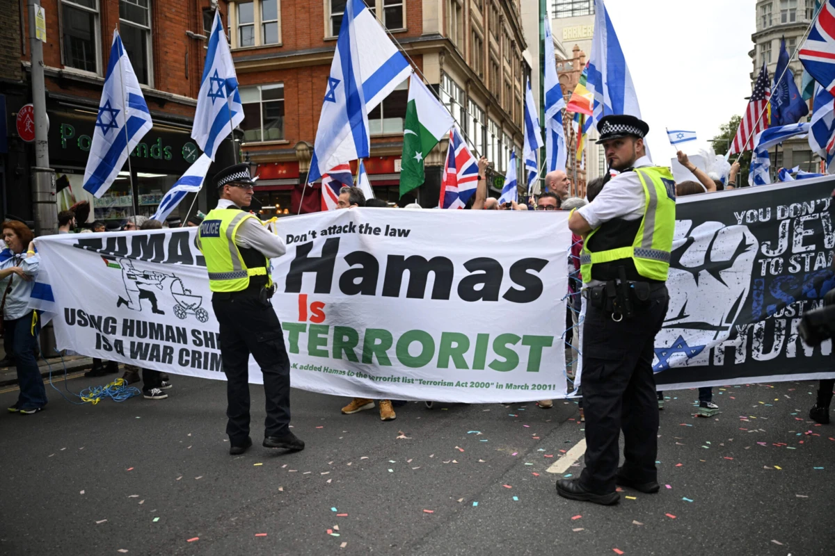 A Polícia Metropolitana de Londres anunciou o destacamento de uma "grande operação policial"