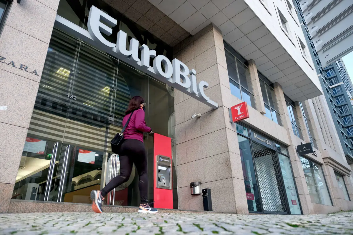 Imagem de contexto do artigo Habeas Corpus acusa EuroBic de fechar conta bancária do grupo. Banco recusa fazer comentários