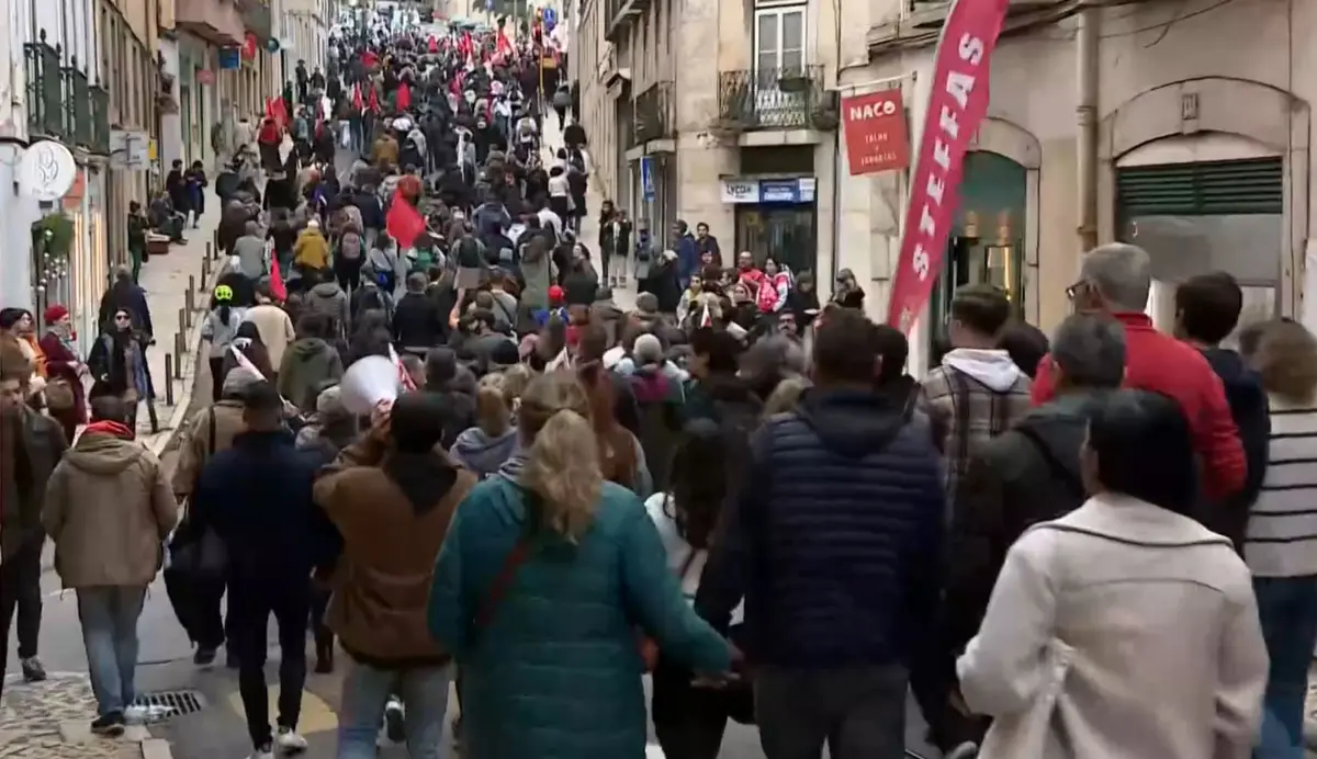 Imagem de contexto do artigo Protestos contra as alterações à lei do trabalho em várias cidades