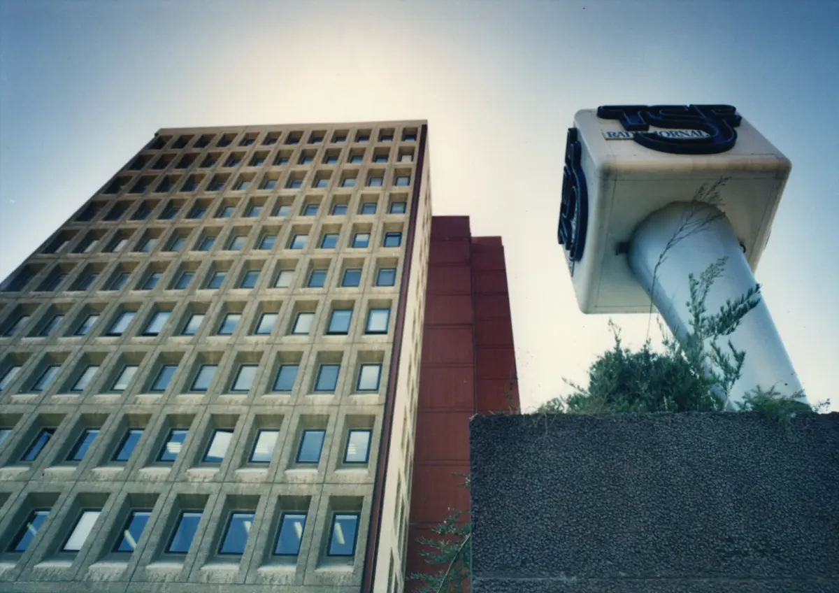 Imagem de contexto do artigo Os 36 anos da rádio bissexta. Quando a TSF emitia da Avenida de Ceuta, em Lisboa