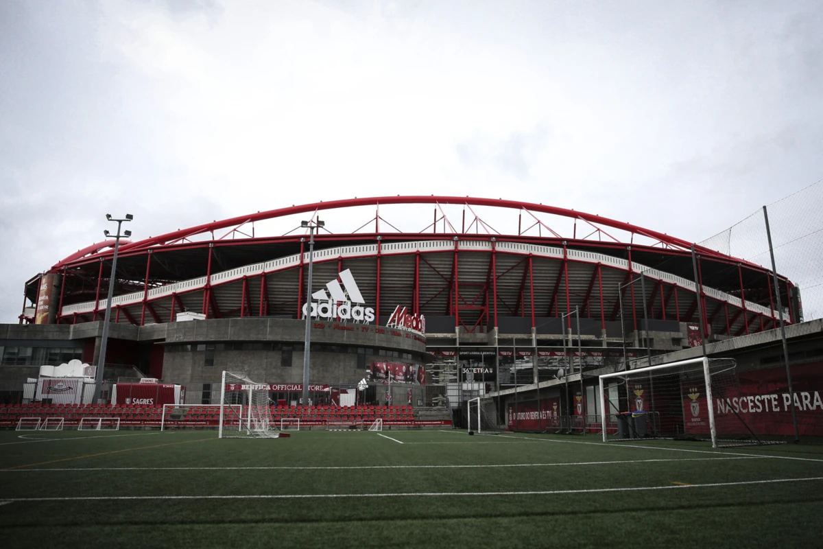 Imagem de contexto do artigo Caso dos e-mails: especialista em Direito do Desporto diz que Benfica não corre risco de descida de divisão