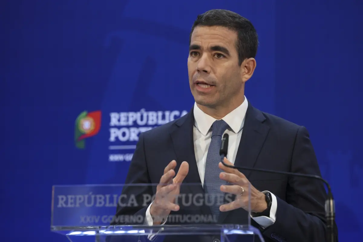 Leitão Amaro fala ainda em "incentivos" para os orientadores