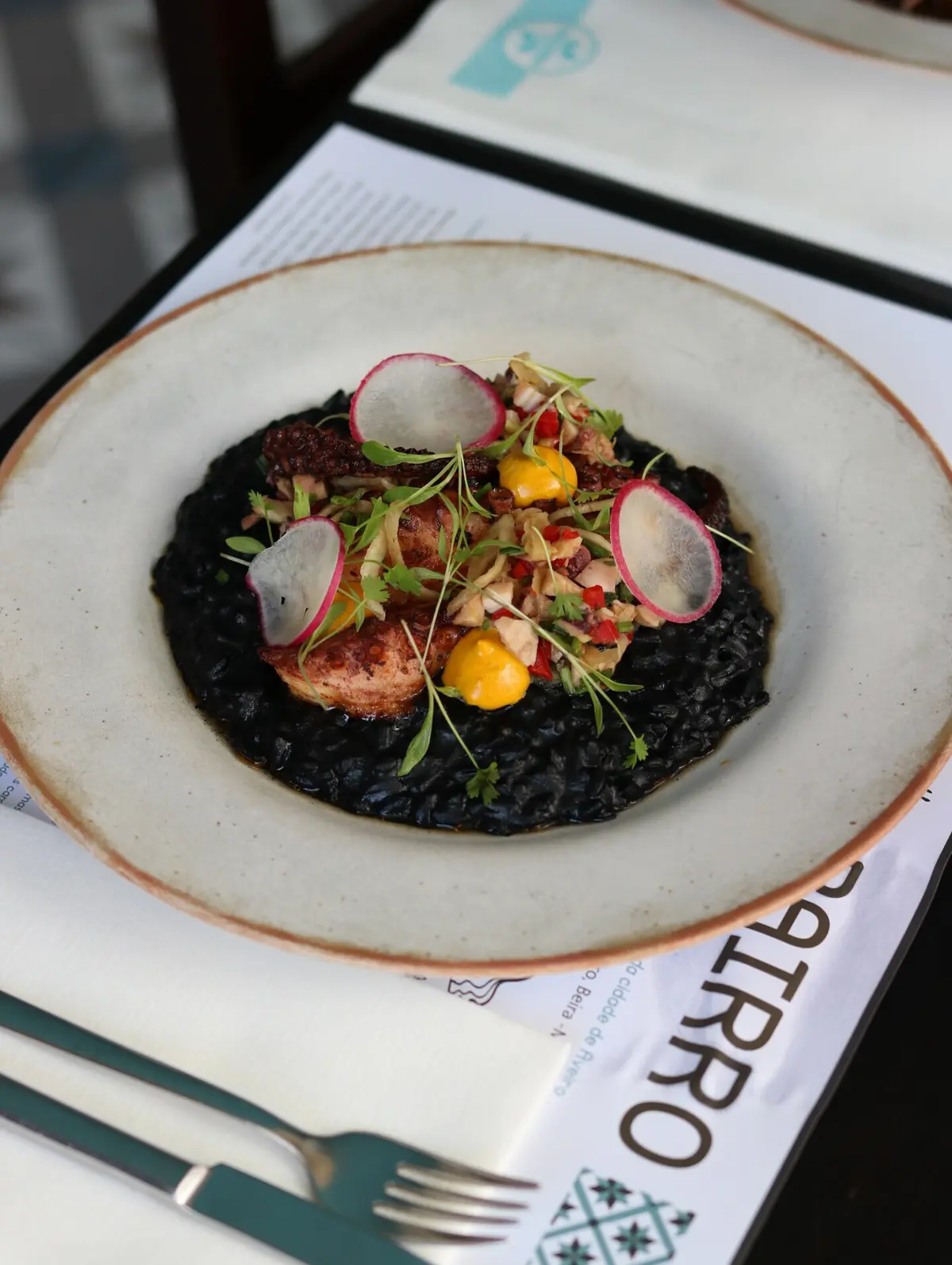 Imagem de contexto do artigo Prato do Dia: O Bairro, em Aveiro